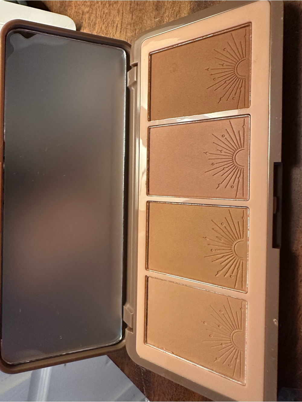 Pinky b beauty hot commodity bronzer palette BNIP - Picture 5 of 5
